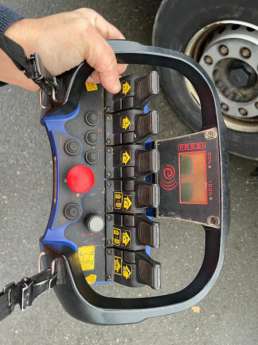 Camion porteur Iveco STRALIS 260S42 