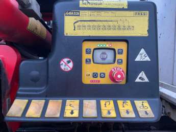 Camion porteur Iveco STRALIS 260S42 