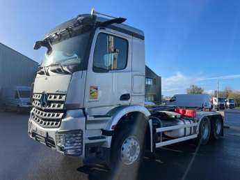 Camion porteur Mercedes AROCS 26.46 