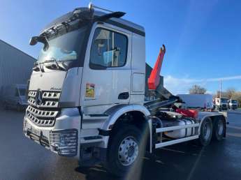 Camion porteur Mercedes AROCS 26.46 