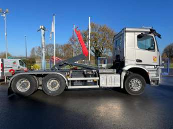 Camion porteur Mercedes AROCS 26.46 
