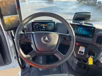 Camion porteur Mercedes AROCS 26.46 