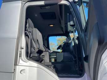 Camion porteur Mercedes AROCS 26.46 