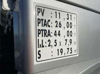 Camion porteur Mercedes AROCS 26.46 