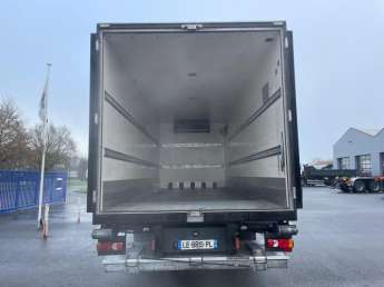 Camion porteur Renault MIDLUM 270 DXi 