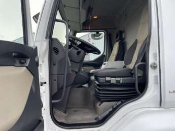 Camion porteur Renault MIDLUM 270 DXi 