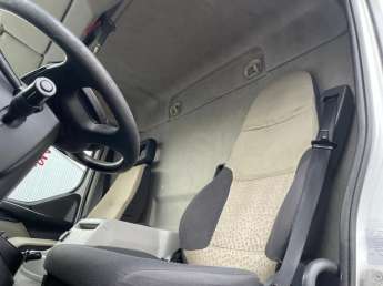 Camion porteur Renault MIDLUM 270 DXi 