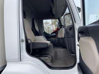 Camion porteur Renault MIDLUM 270 DXi 