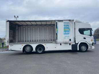 Camion porteur Scania G460 
