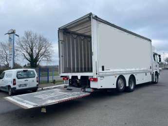 Camion porteur Scania G460 