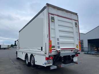 Camion porteur Scania G460 