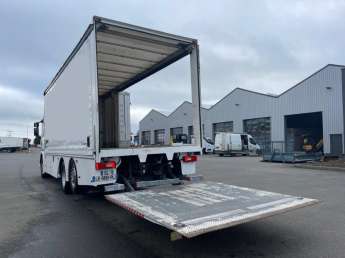 Camion porteur Scania G460 