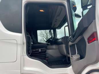 Camion porteur Scania G460 