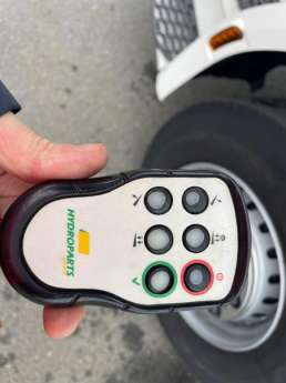 Camion porteur Scania G460 