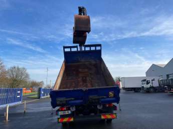 Camion porteur Renault D210.13 NARROW 