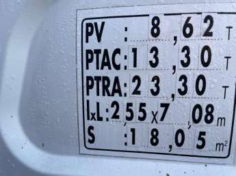 Camion porteur Renault D210.13 NARROW 