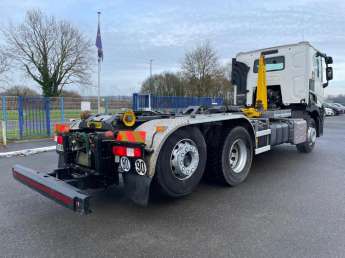 Camion porteur Renault C430 