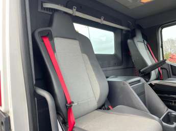 Camion porteur Renault C430 