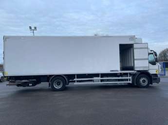 Camion porteur Renault D WIDE 320 