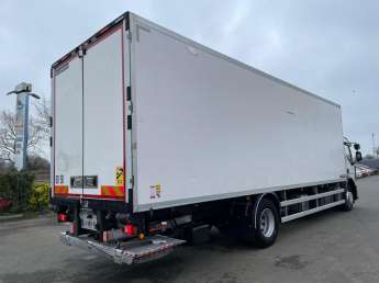 Camion porteur Renault D WIDE 320 