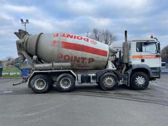 Camion porteur MAN TGA 