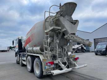 Camion porteur MAN TGA 