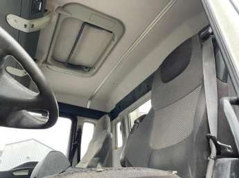 Camion porteur MAN TGA 