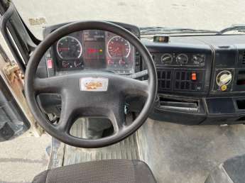 Camion porteur MAN TGA 