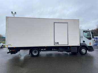 Camion porteur Renault D240.12 
