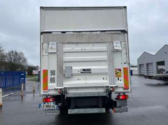 Camion porteur Renault D240.12 