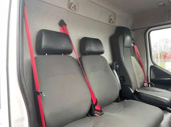 Camion porteur Renault D240.12 