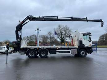 Camion porteur Renault C430 