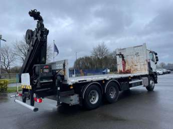 Camion porteur Renault C430 