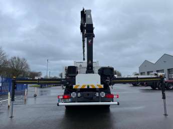 Camion porteur Renault C430 