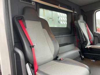 Camion porteur Renault C430 