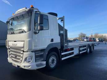 Camion porteur DAF CF460 