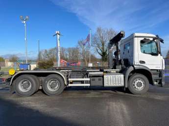 Camion porteur Mercedes AROCS 26.43 