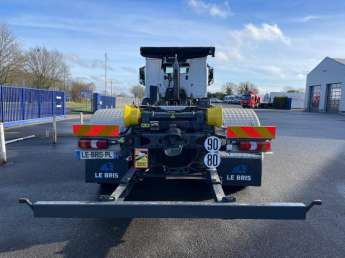 Camion porteur Mercedes AROCS 26.43 