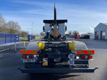 Camion porteur Mercedes AROCS 26.43 