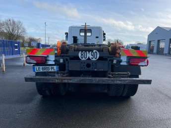 Camion porteur Scania P410 