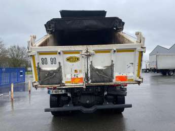 Camion porteur Renault C430 