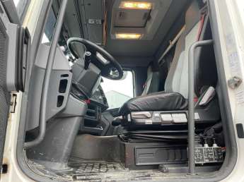 Camion porteur Renault C430 