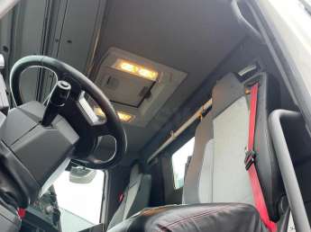 Camion porteur Renault C430 