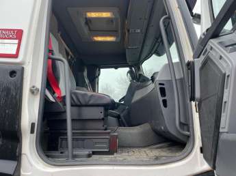 Camion porteur Renault C430 