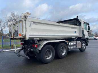 Camion porteur Renault C430 