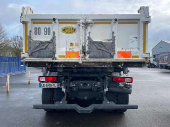 Camion porteur Renault C430 