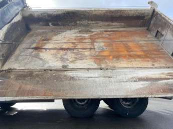 Camion porteur Renault C430 