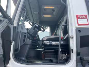 Camion porteur Renault C430 