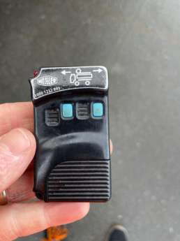 Camion porteur Renault C430 