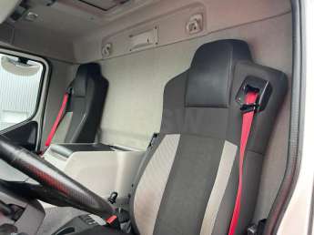 Camion porteur Renault D WIDE 430 